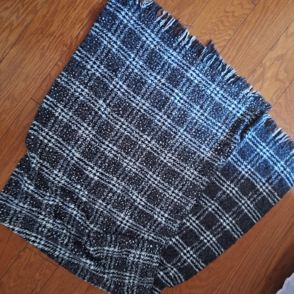 MICHAEL Michael Kors Black and White Plaid Scarf - Picture 9 of 14